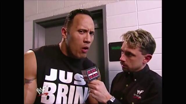 The Rock backstage (Raw 29.01.2001)