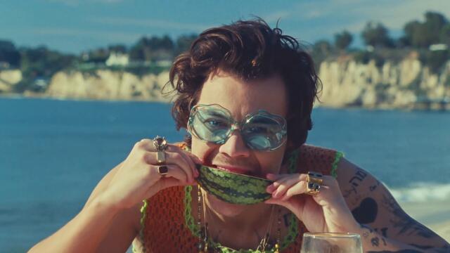 Harry Styles - Watermelon Sugar (Official Video)