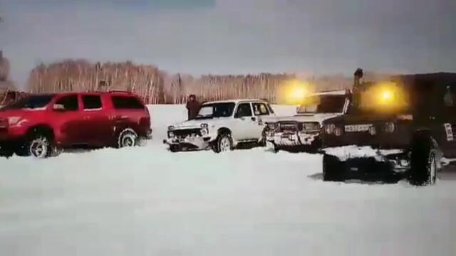 Лада Нива разбива всичките коли... Советский автопром - – Russian car test of Lada Niva - Facebook 12.2018