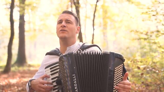 Siniša Biško - Ne silazi sa čardaka(COVER)