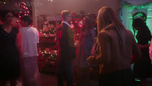 Най-хубавият  подарък  Shoelaces for Christmas  (2018) Бг Аудио ( Високо Качество) Част 2