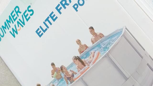 ripsave - How awesome! The pool came with people!