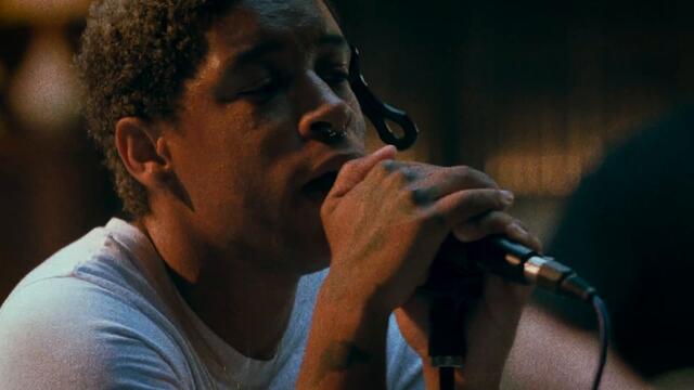 KennyHoopla - plastic door// (Live Performance)