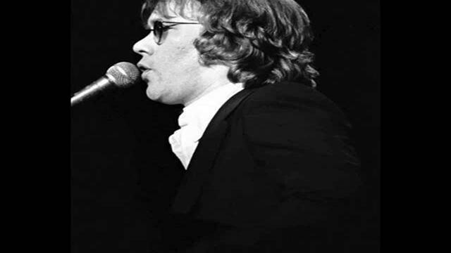 Warren Zevon - Roland The Headless Thompson Gunner - Buffalo, 1986.