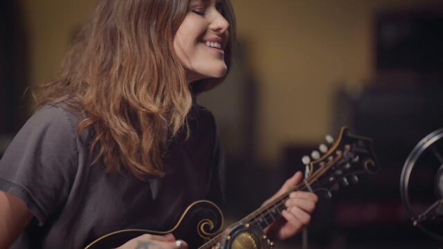 Larkin Poe // Easy Street