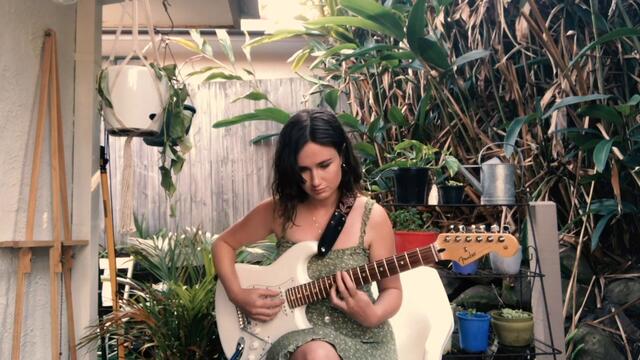 autumn leaves (neo soul version) ~ cover by nic mary