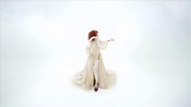 Florence + The Machine - Dog Days Are Over (2010 Version)
