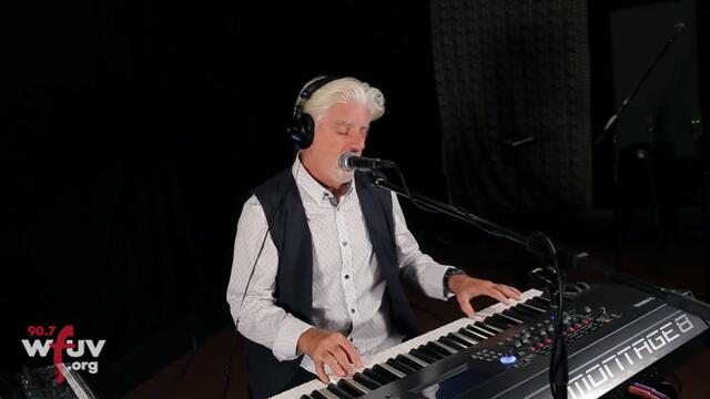 Michael McDonald - "What a Fool Believes" (Live at WFUV)