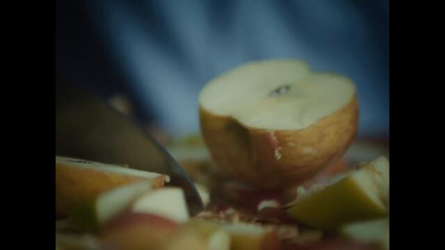 Pussy Riot & Dave Sitek - Bad Apples