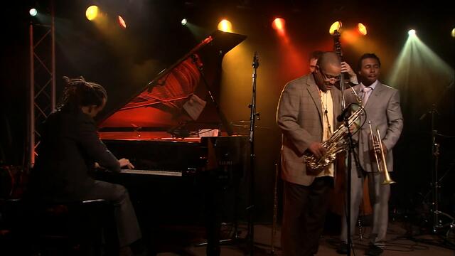 Roy Hargrove Quintet - Strasbourg St. Denis (2007 New Morning in Paris)