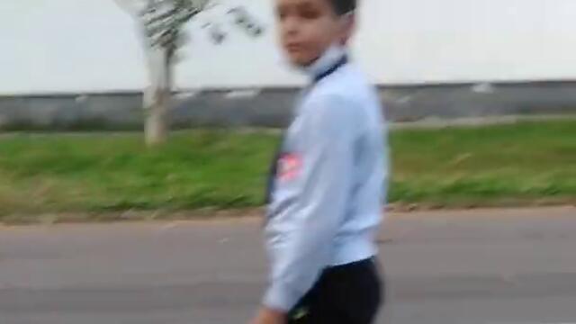 oficial (трейлър) кървавият футболист