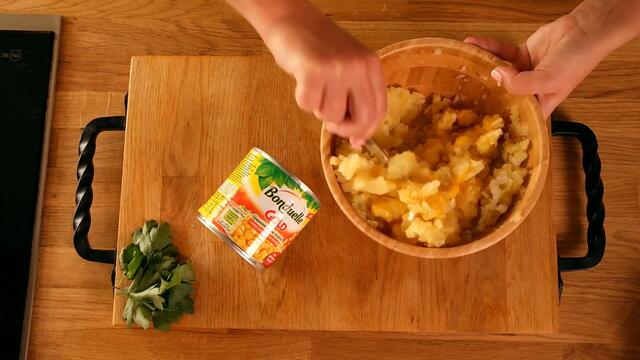 Пържени картофени кюфтета с риба тон (Видео рецепти в 1 минута еп.10)