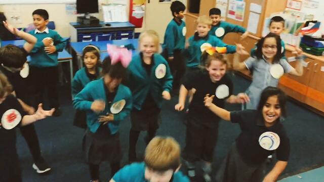 Andy and the Odd Socks - The Kids are United (Official Video) ft. Princess K, Libera