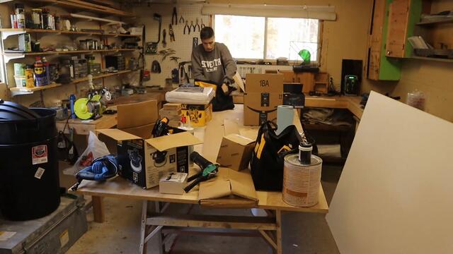 DIY Epoxy River Desk | Rockler Desk Challenge #RocklerDeskChallenge