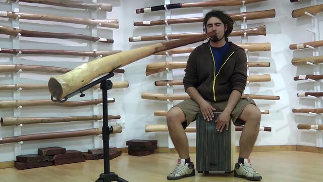 Mario Kostka Didgeridoo & Cajon