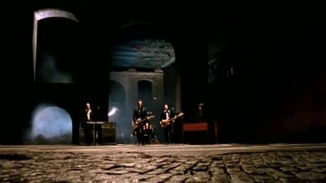 The Wallflowers - One Headlight (Official Video)