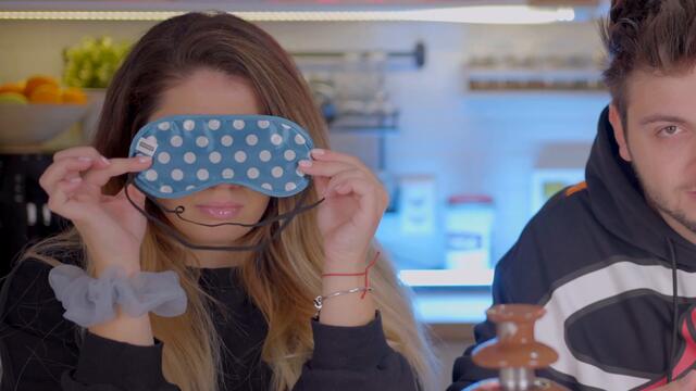 НЕЗНАЙНА ХРАНА В ШОКОЛАДОВ ФОНТАН CHALLENGE