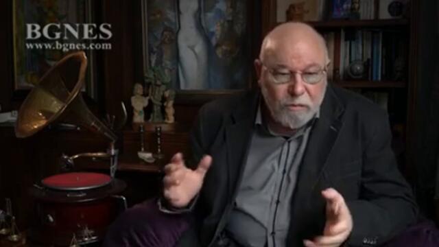 Зарев: Искам да напиша роман за унията между православни и католици