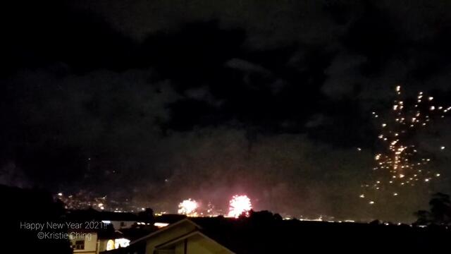 New Year's Eve 2021 Fireworks in Waipahu on the island of Oahu, Hawaii!!