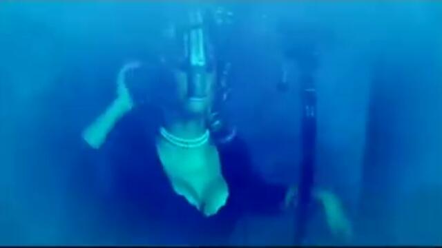 Christina Aguilera- Car Wash (feat. Missy Elliott) Official Video HQ