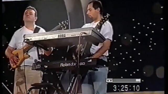 Νίκος Κουρκούλης - Πάρε με απόψε αγκαλιά - прегърни ме тази вечер - субтитри
