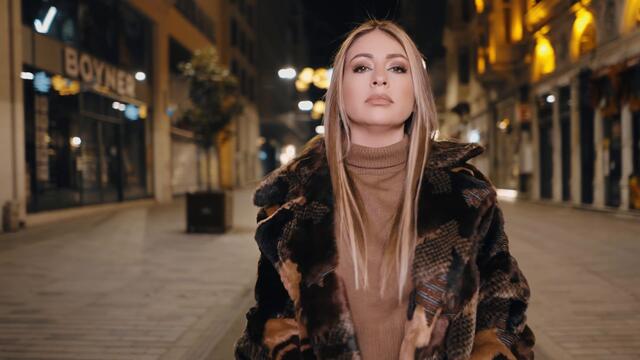 Ceylan Koynat - Her Yer Karanlık (Official Video)