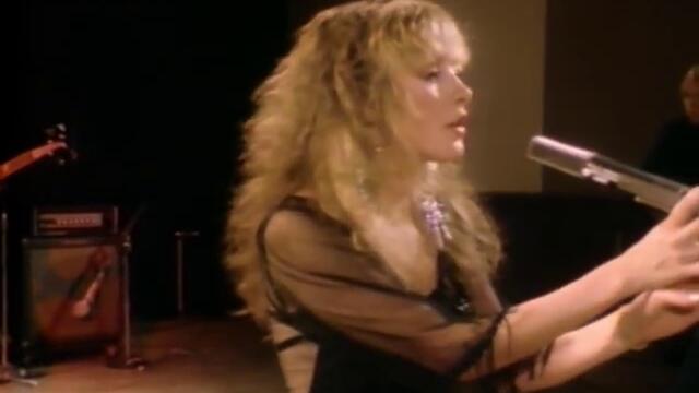 Stevie Nicks - Stop Draggin' My Heart Around (Official Music Video)