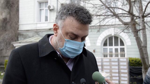 stoyan-pasev-prie-byuletinite-i-izbornite-kniza-vv-varna