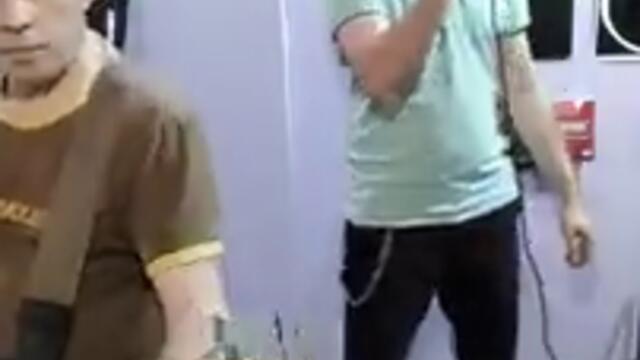 Semisonic - Closing Time (Bass  Vocal cover)