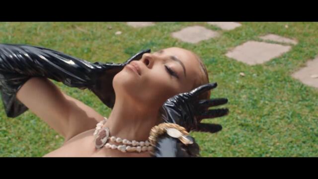 Mad Clip & Eleni Foureira - Mporei - Official Music Video