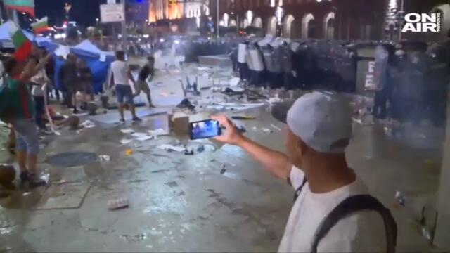 Дни на рокади: Ще продължат ли промените на служебното правителство? (ОБЗОР)