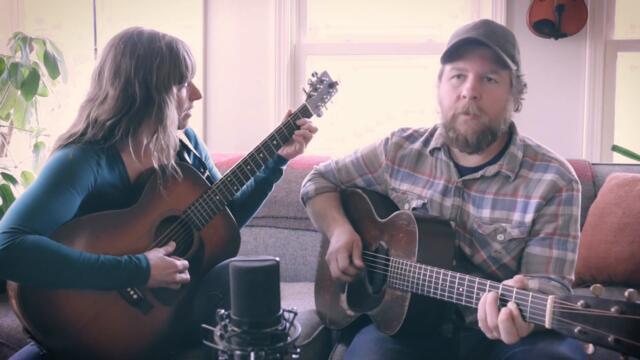 Tia & Grady - Summer's End (John Prine Cover)