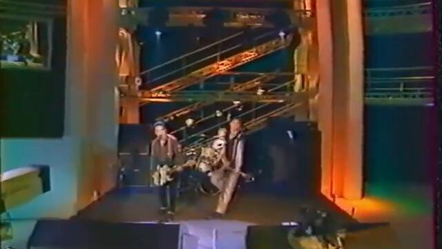 Green Day - basket case - first french tv show !!  ( npa 20 oct 1994 )